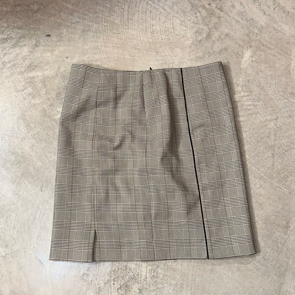 Evan Picone Suit Polyester Cream/ Black Check & Skirt Size 8